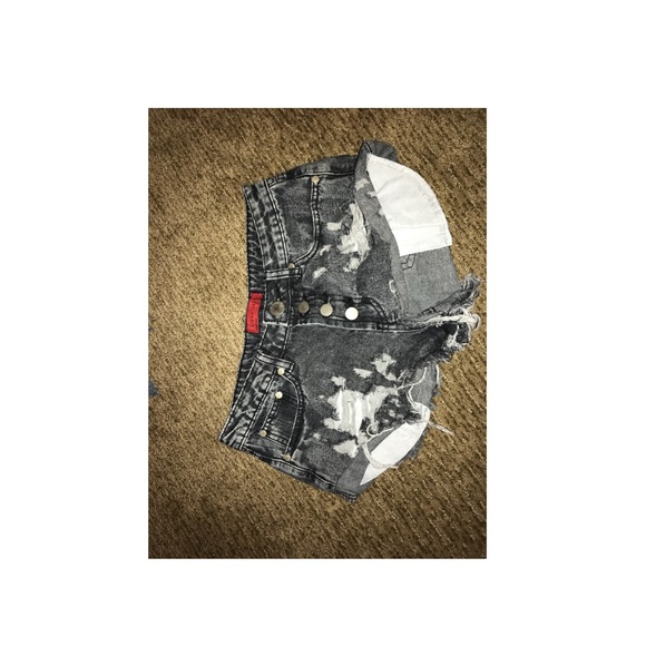 black high waisted shorts - Picture 1 of 2